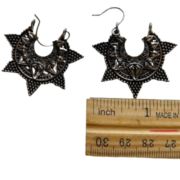 Hippie Earrings - Picture 2 of 4